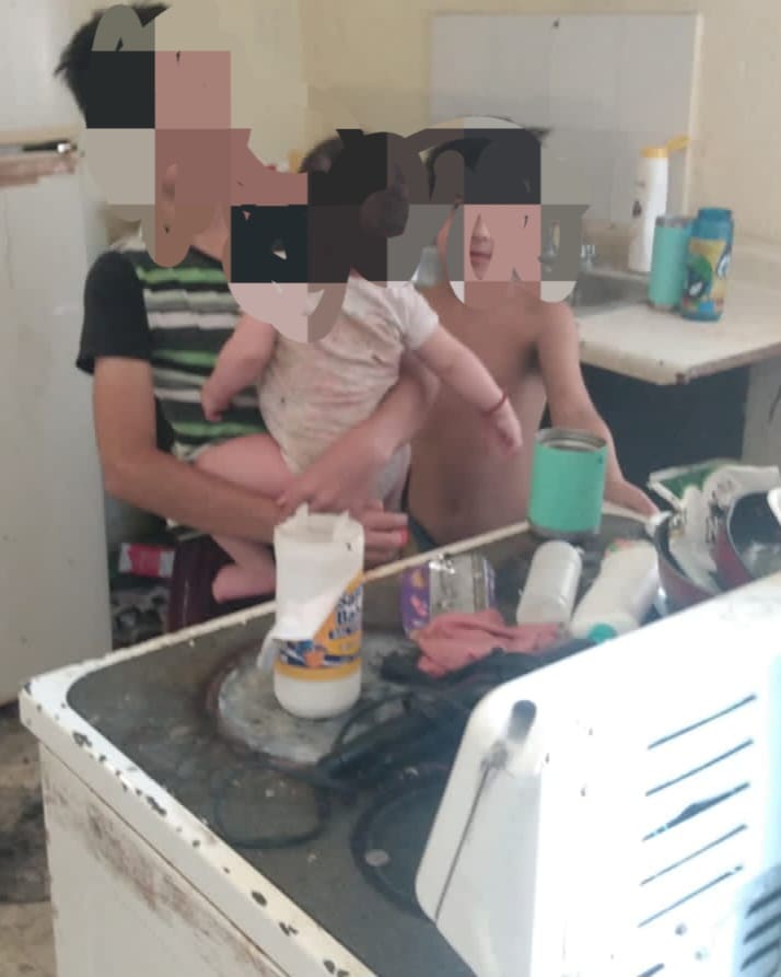 Hermosillo: Rescatan a dos niños y a una bebé de nueve meses en estado de abandono