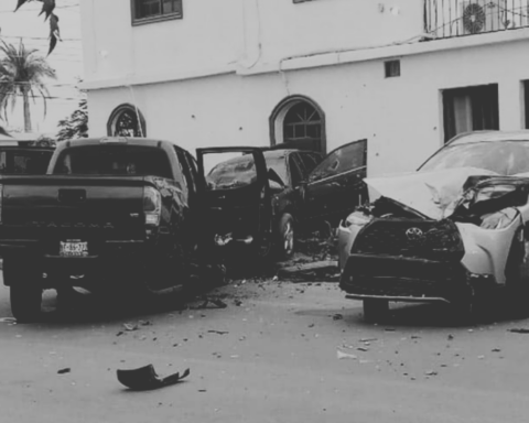 Caborca: Persecución en el centro de la ciudad deja 3 muertos