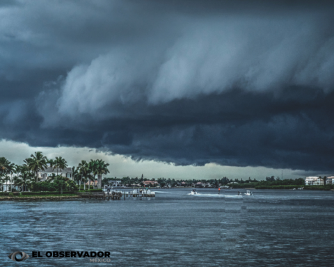 Debby toca tierra en Florida como huracán de categoría 1