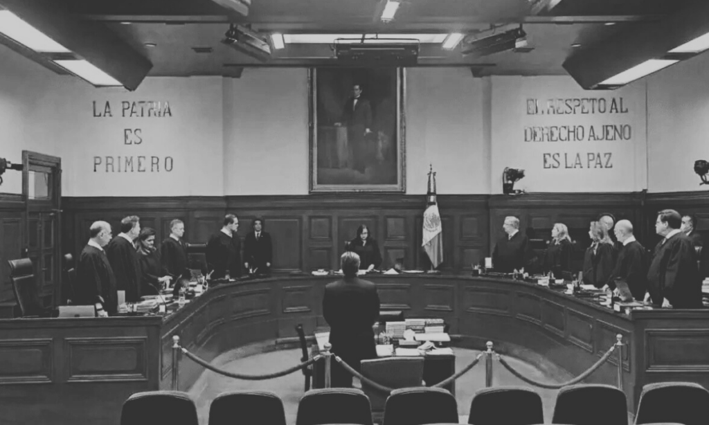 Oficializan la salida de ocho ministros de la SCJN