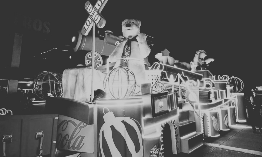 Cerrarán calles el fin de semana por Caravana Navideña Coca-Cola en Hermosillo