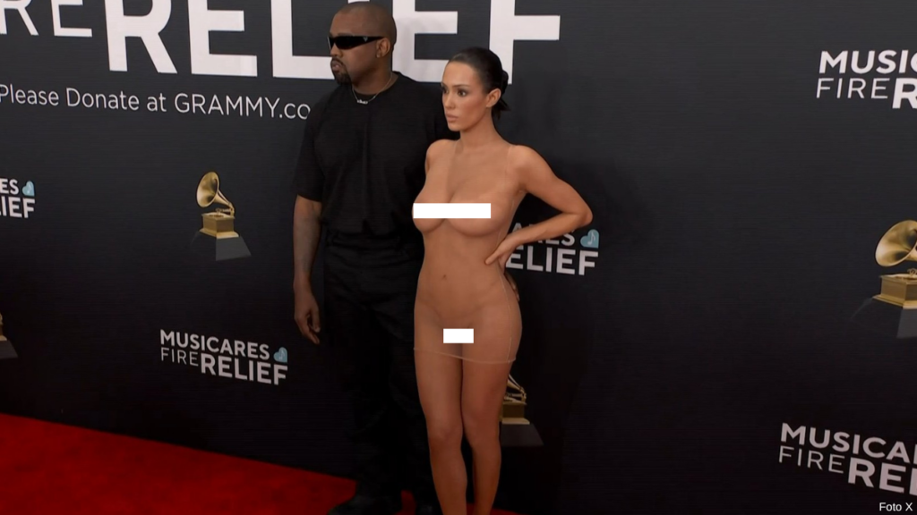 Kanye West y su esposa Bianca Censori.