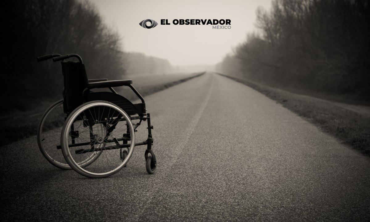 Sujeto paseaba el cadáver de su madre en silla de ruedas tras haberla matado a golpes
