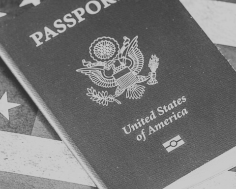 EE.UU. impondrá tarifa extra de USD 250 para ‘visa’ de visitantes