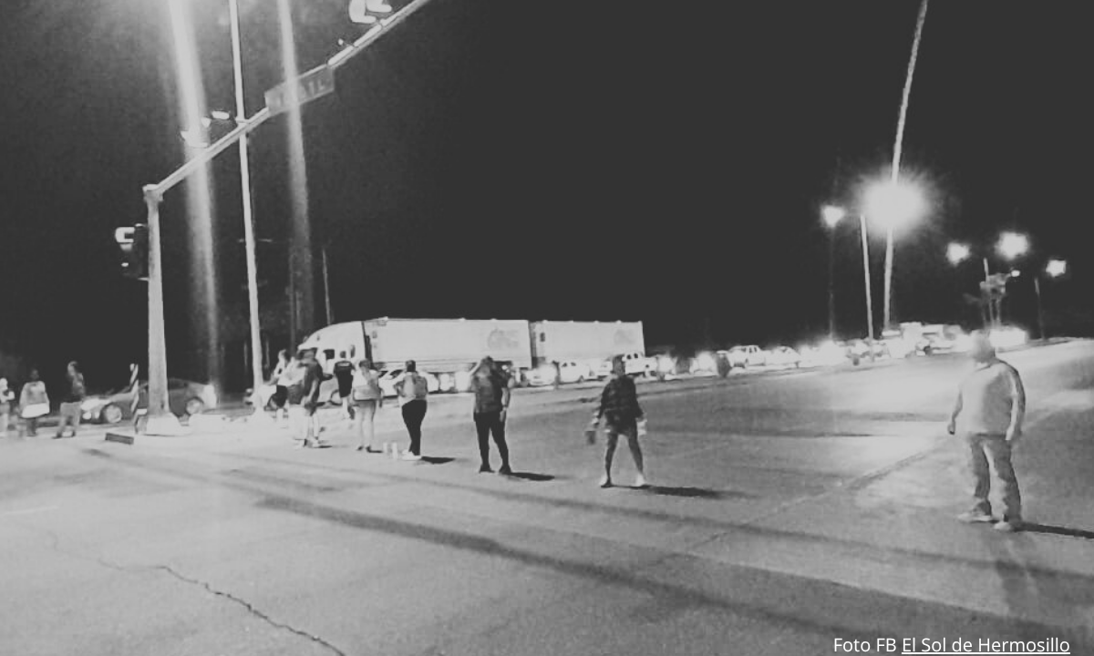 Vecinos de Villas del Sur protestan por falta de luz desde hace 4 días